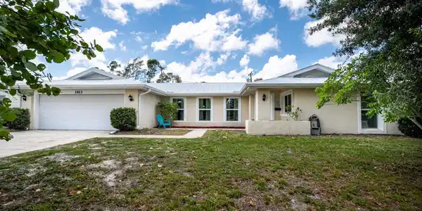 1413 SE San Sovina Terrace