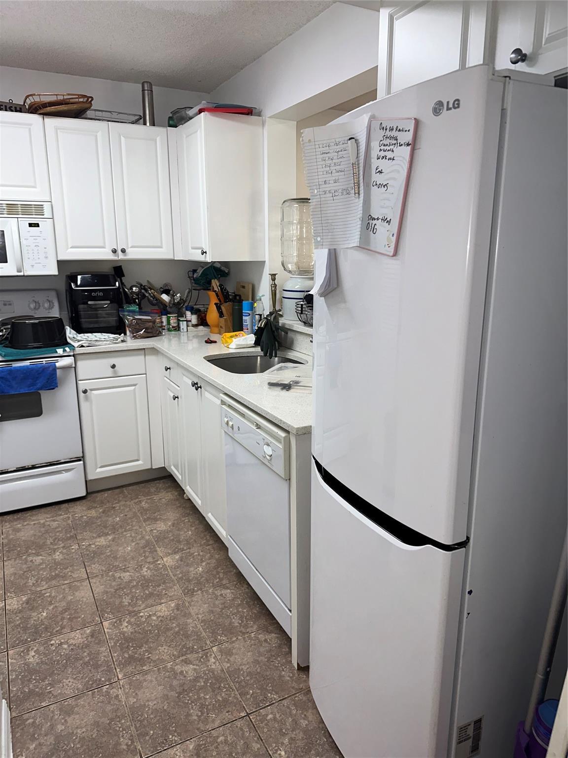 Image 4: Photo 4