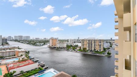 1833 S Ocean Dr