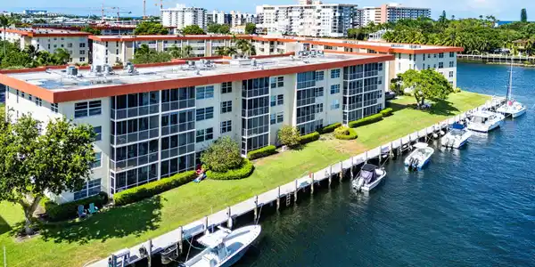 3050 NE 48th Court