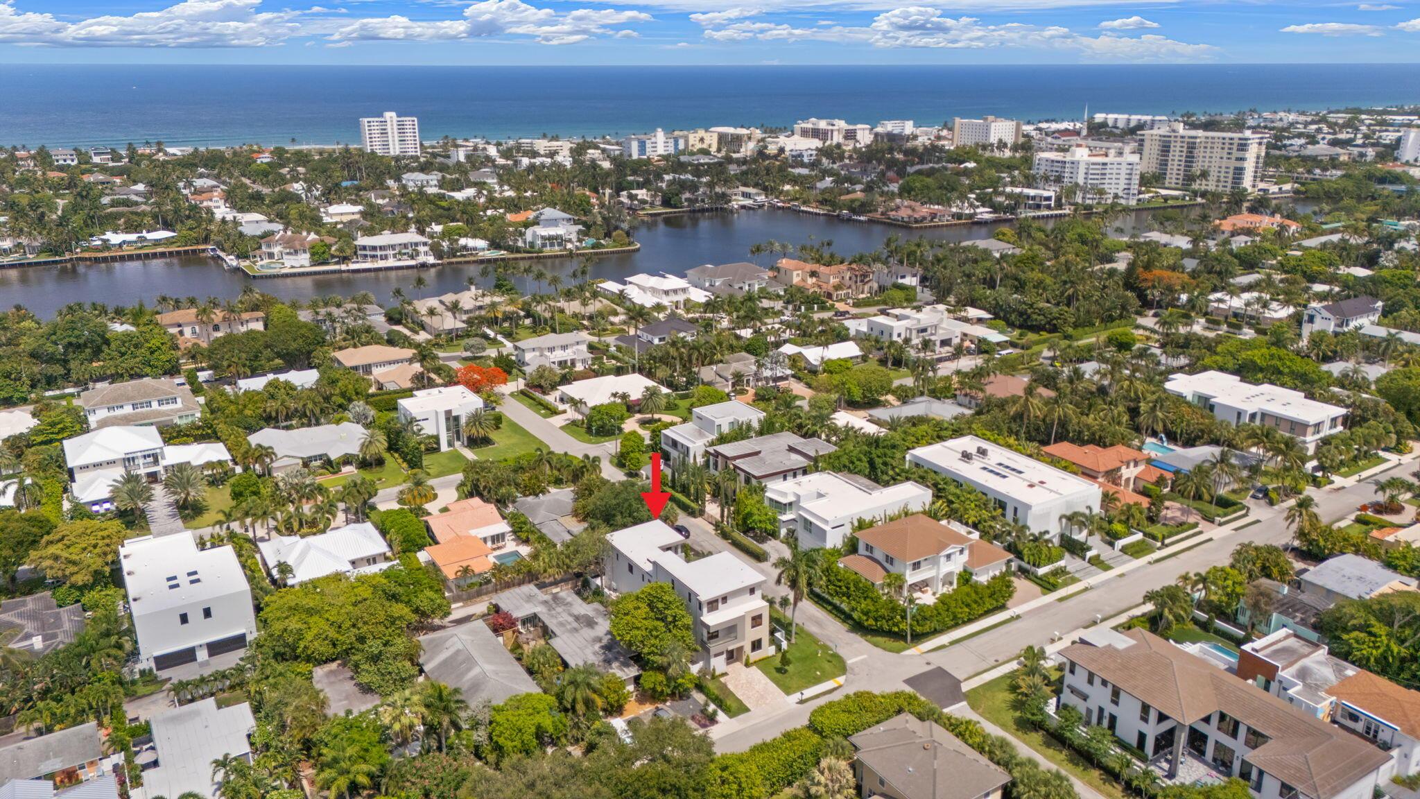 Image 2: 2 Aerial Ocean View