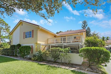 205 Seabreeze Circle