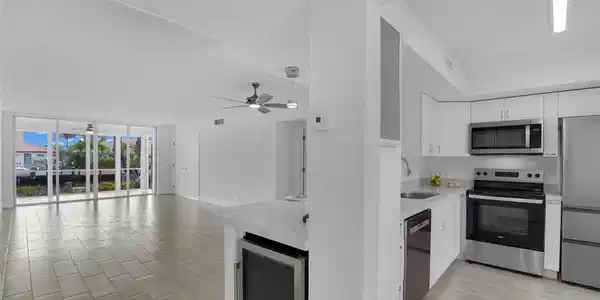 3000 NE 48th Ct