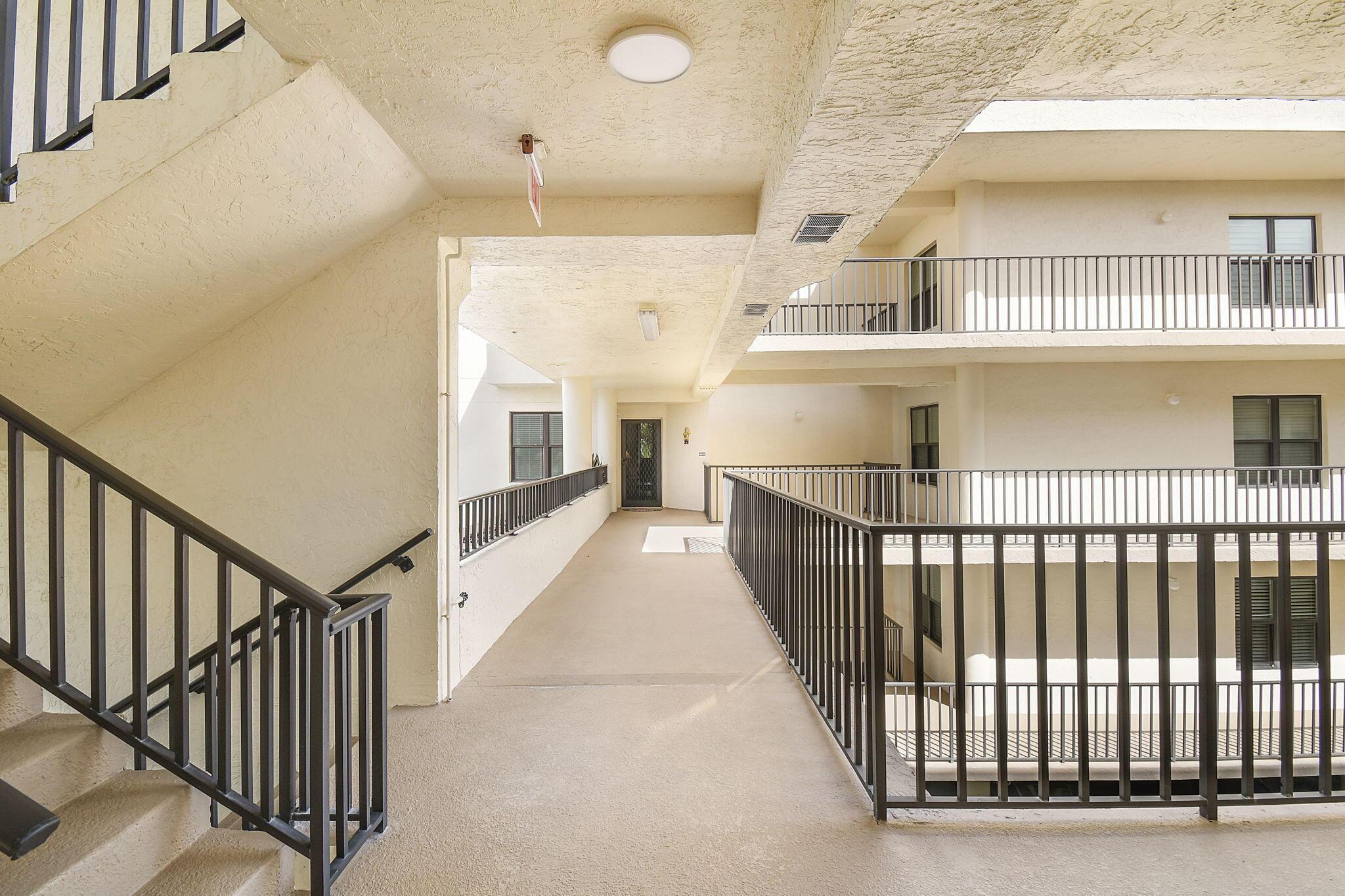 Image 3: 6-web-or-mls-500_6297
