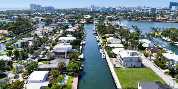 Image 3: mls_646 Flamingo Dr Aerial2