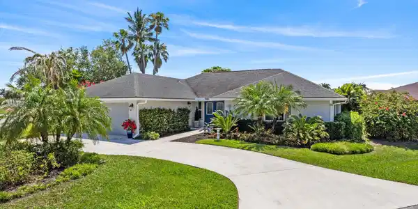 19 Sovereign Way