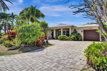 445 SE 17th Terrace