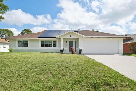 2813 SE Eagle Drive