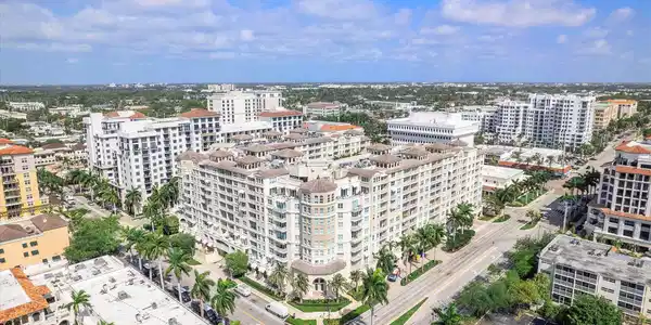 99 SE Mizner Boulevard