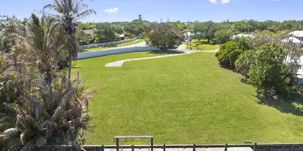 Image 3: 10-web-or-mls-DJI_0878