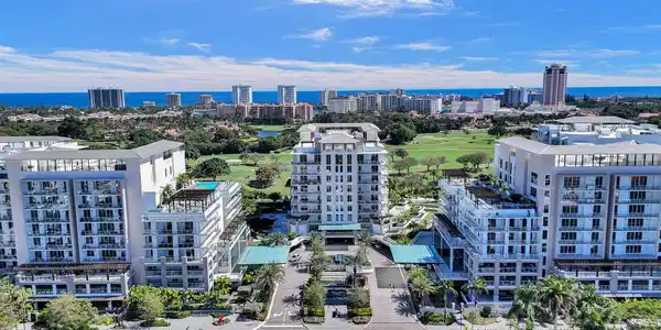 220 SE Mizner Boulevard