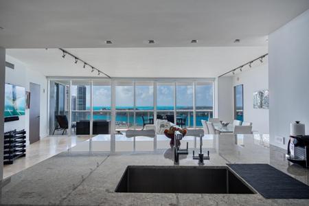 400 ALTON ROAD