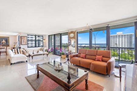 2003 N Ocean Boulevard