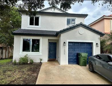 1605 SE 20th Ter
