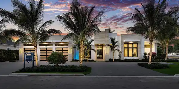 499 S Maya Palm Drive