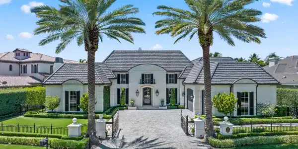 377 E Coconut Palm Road