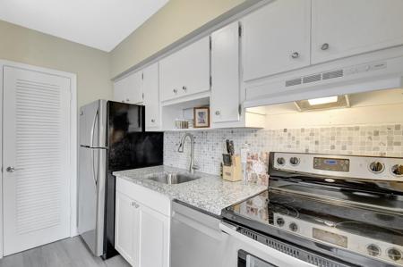 2131 NE 42nd Court