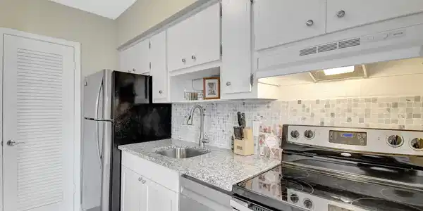 2131 NE 42nd Court