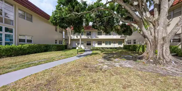 26 Pine Arbor Lane