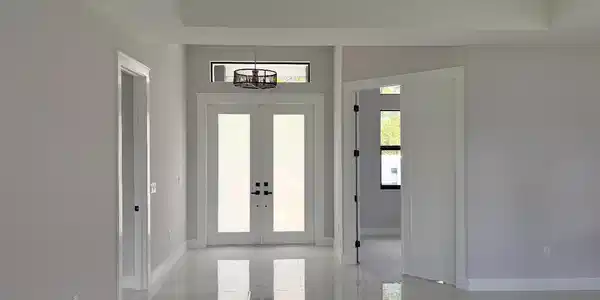 Image 3: 4