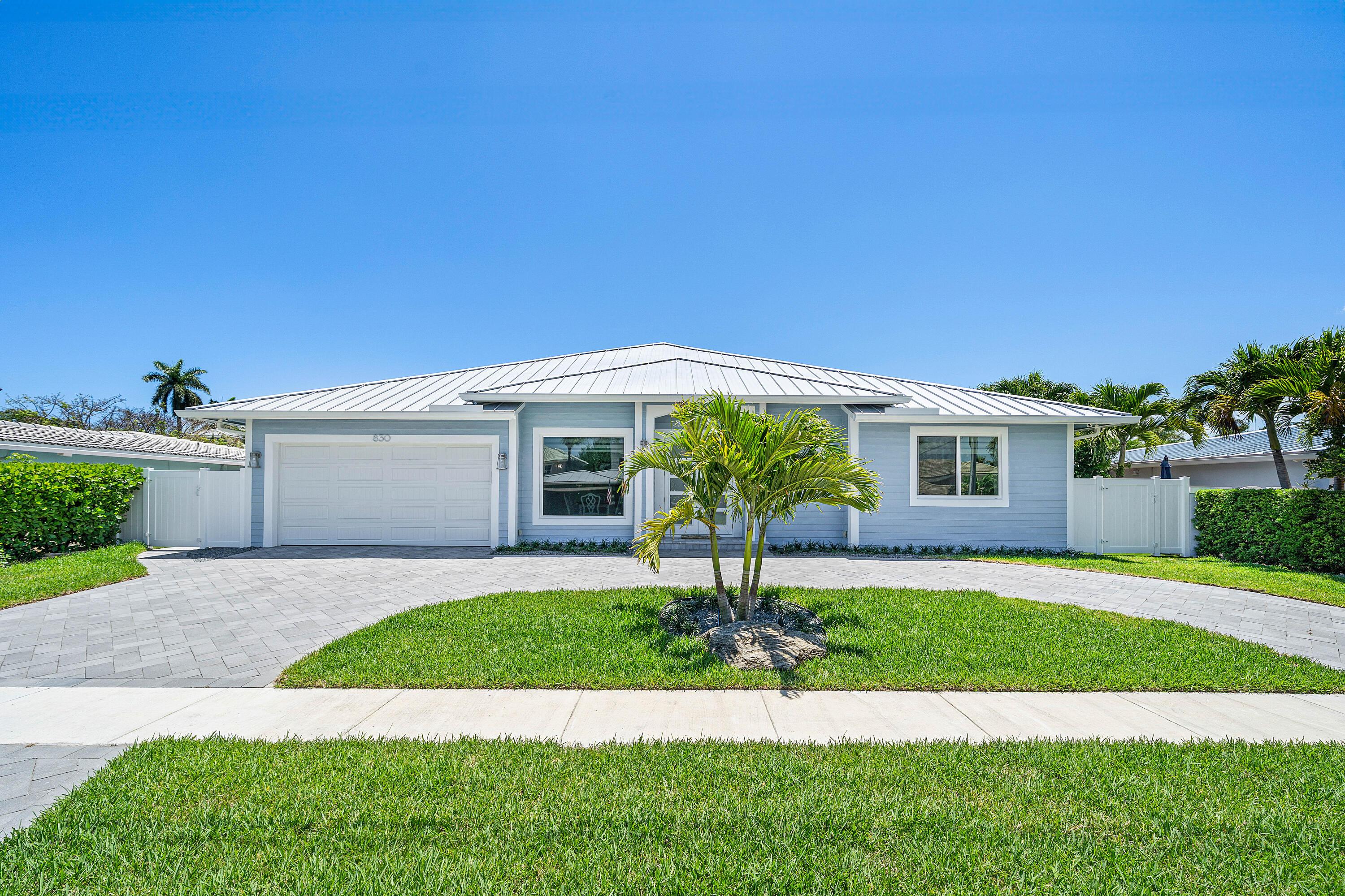 Image 2: 001-830Northeast72ndStreet-BocaRaton-FL-