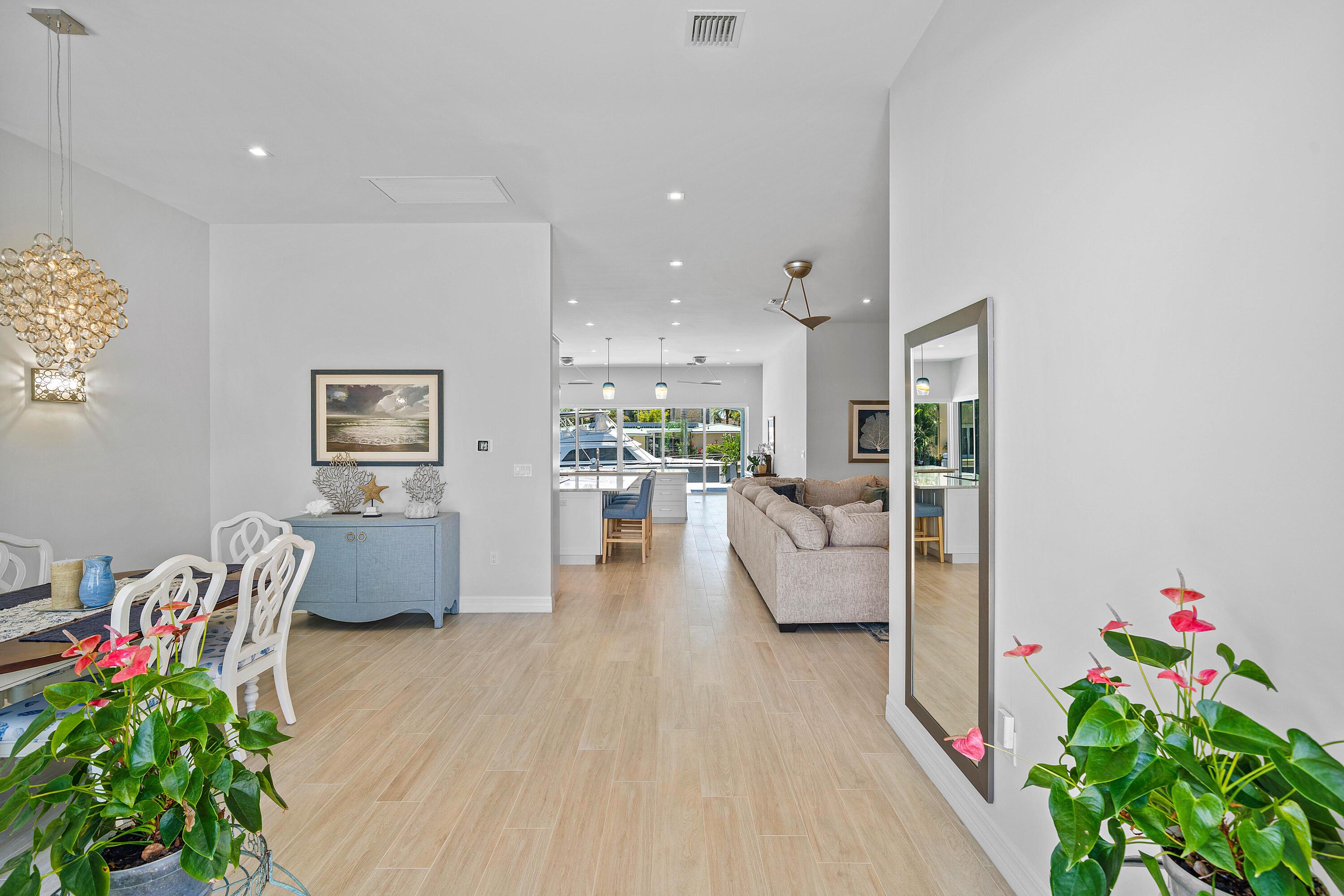 Image 4: 009-830Northeast72ndStreet-BocaRaton-FL-