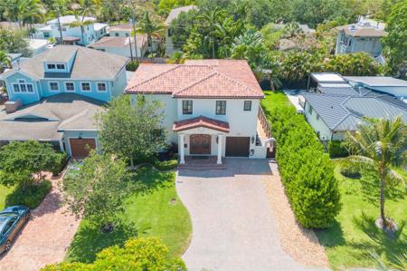537 NE 13th Ave