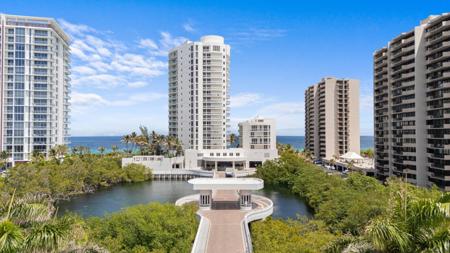 4600 N Ocean Dr
