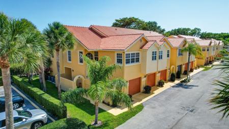 2121 S Ocean Blvd