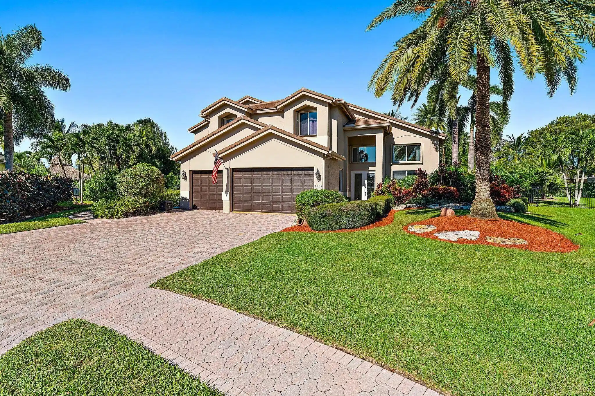 Image 1: 029-2537SWParkMeadowsTrail-PalmCity-FL-S