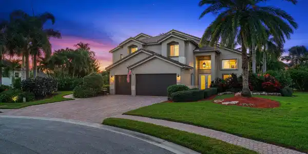 Image 3: 019-2537SWParkMeadowsTrail-PalmCity-FL-S