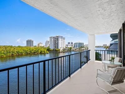 936 Intracoastal Dr