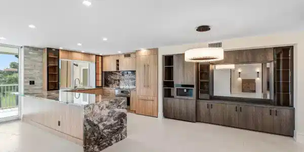 300 E Royal Palm Road