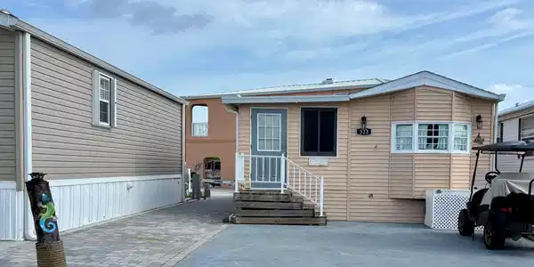 323 Nettles Boulevard