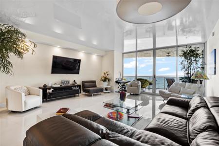 3200 N Ocean Blvd