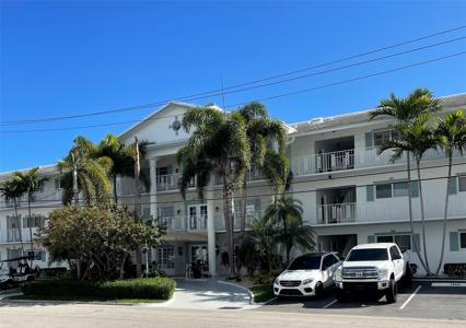 3050 NE 48th St