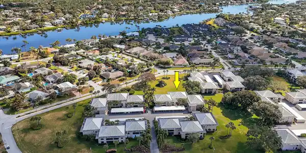 4 SE Turtle Creek Drive