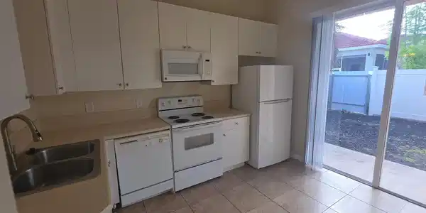 Image 2: photos_living_areas (1)