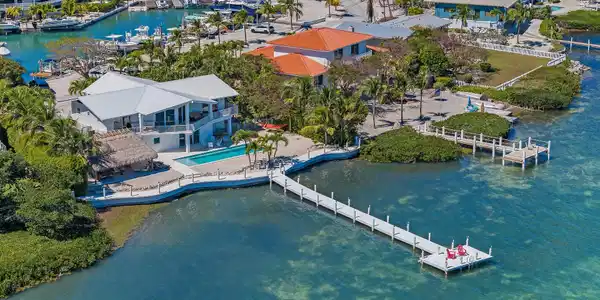 347 Stirrup Key Blvd