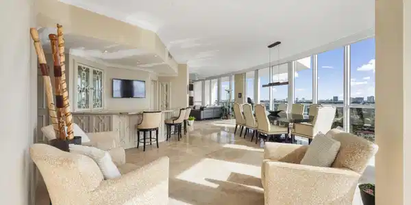 Image 3: Great Room