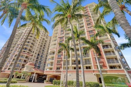 2011 N Ocean Boulevard
