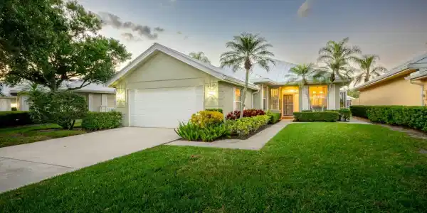 2036 SW Mayflower Drive