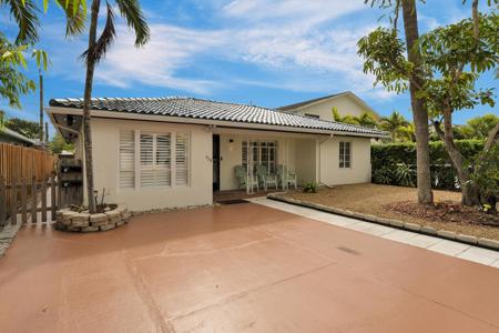 320 S Ocean Breeze
