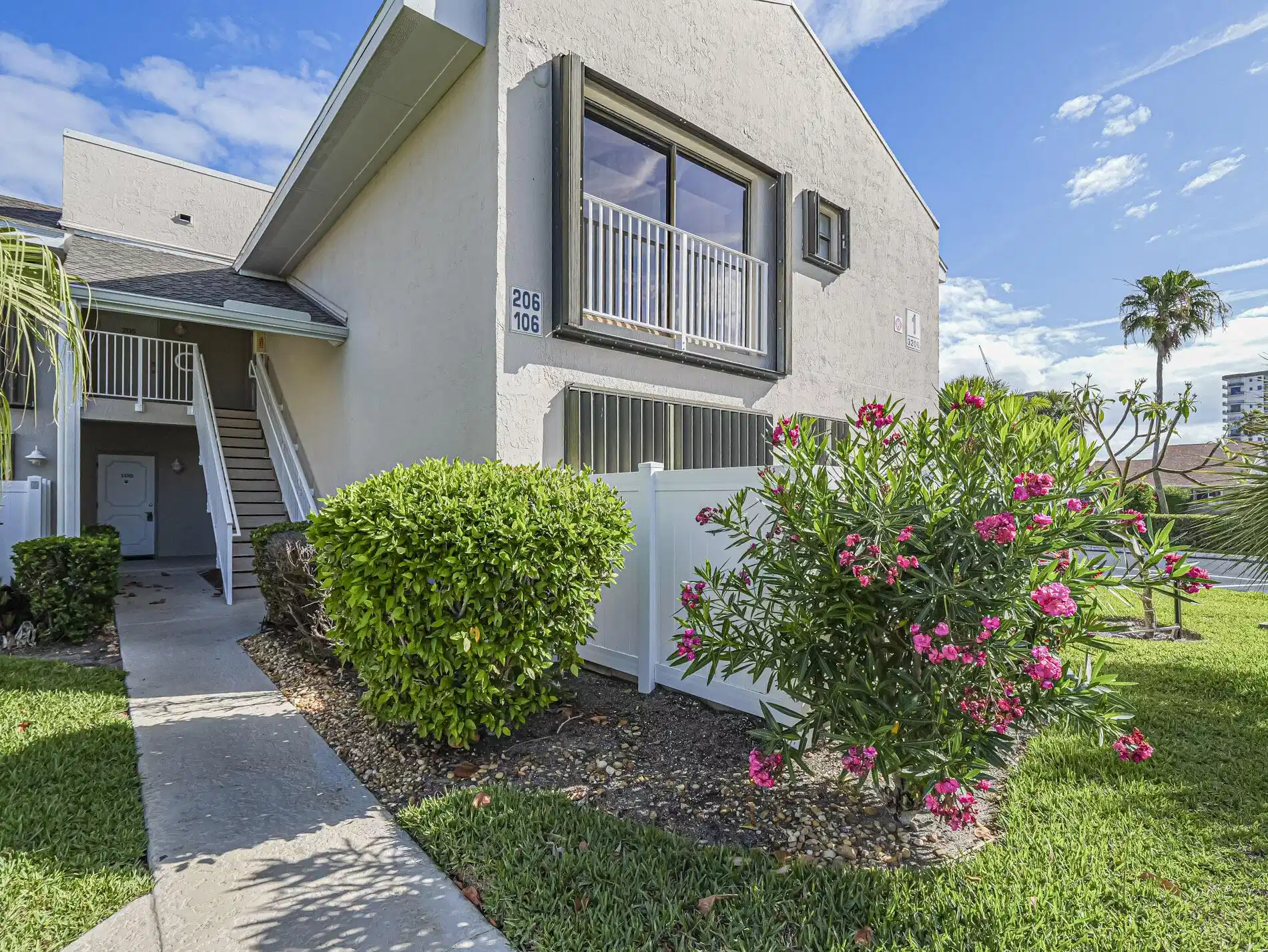 Image 1: 5