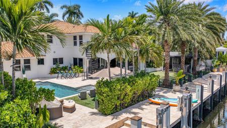 2323 Delmar Pl