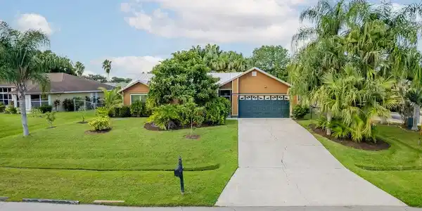 2951 SE Bella Road