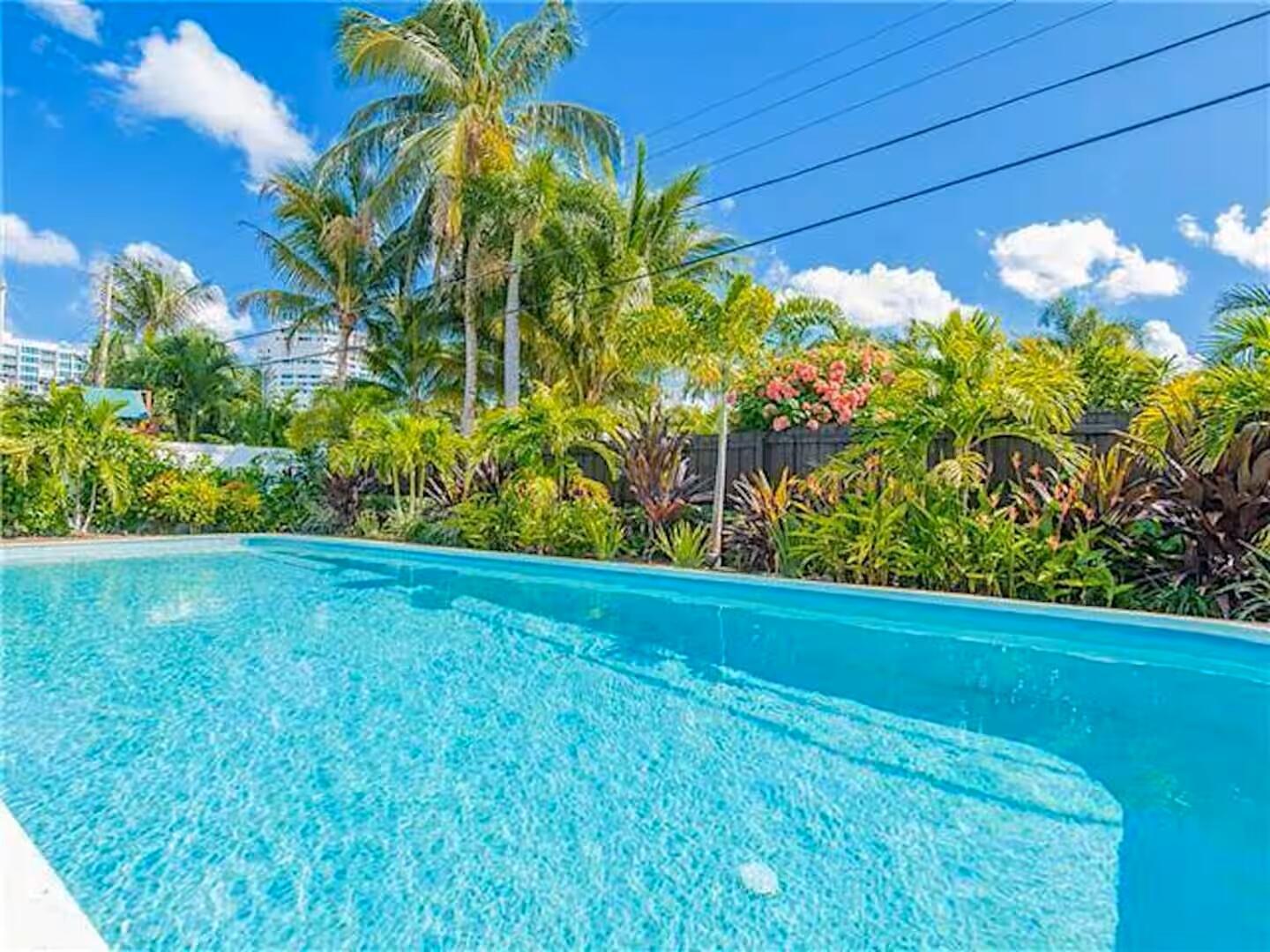Image 2: Pool Main