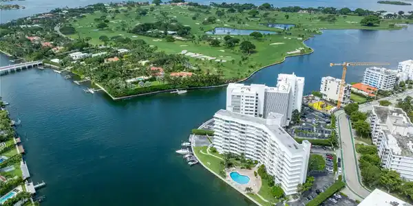 9101 E Bay Harbor Dr