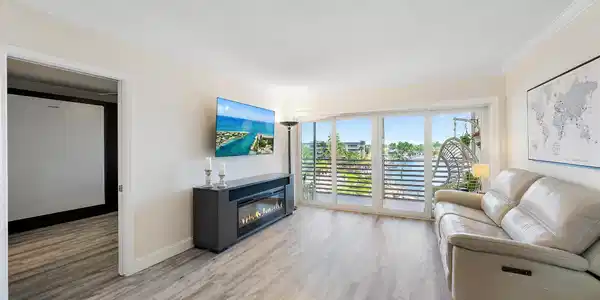 951 Spanish Circle