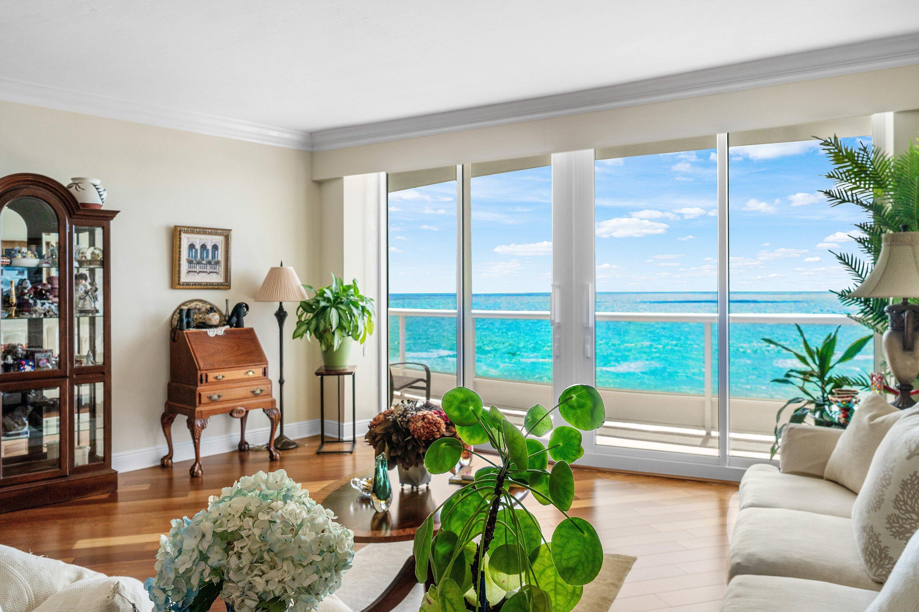 Image 4: 021-700SouthOceanBoulevard-804-BocaRaton